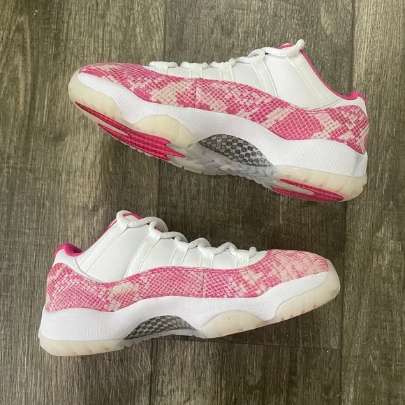 AIR JORDAN 11 RETRO PINK SNAKESKIN
